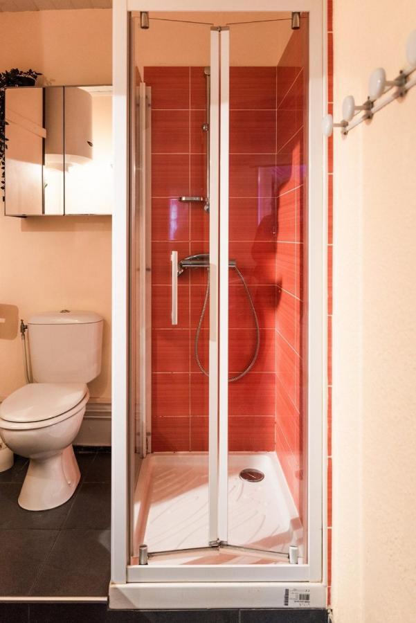 Agréable studio en plein cœur de Quimper Extérieur photo